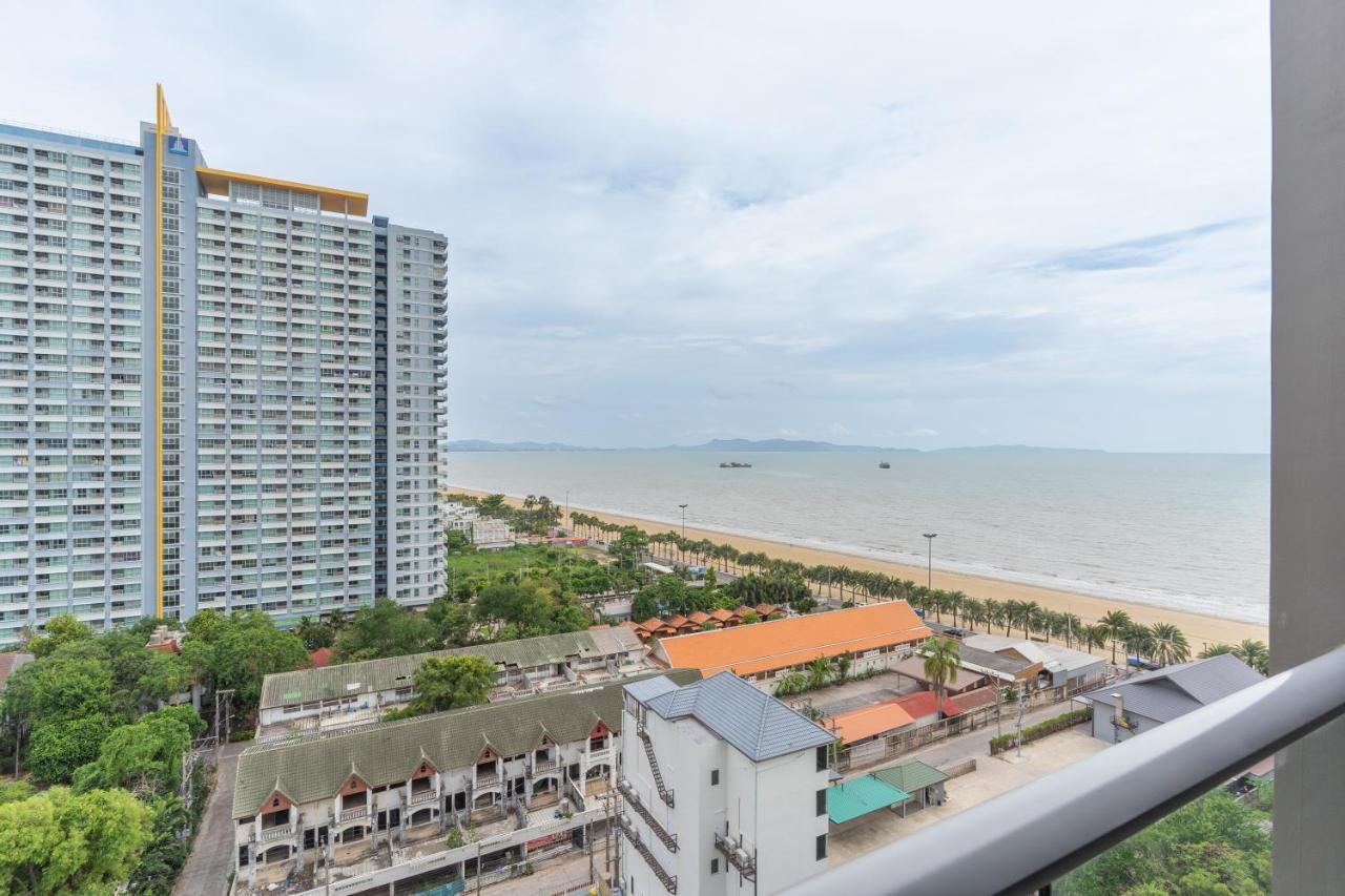 Aeras Beachfront Condominium Jomtien Beach Exterior foto