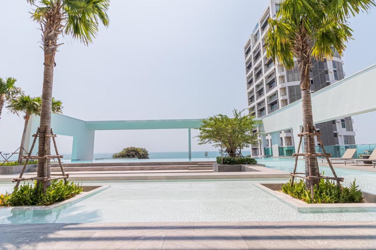 Aeras Beachfront Condominium Jomtien Beach Exterior foto